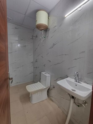 Bathroom in 2 BHK Builder Floor at Jawahar Nagar – for Rent