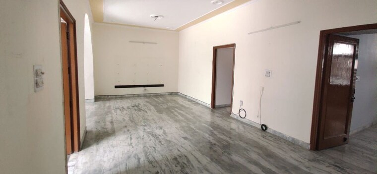 Room, sector 12 panchkula 6+ Bedroom 2200 Sq.Ft. Independent House In Sector 12 Panchkula Panchkula 10447323
