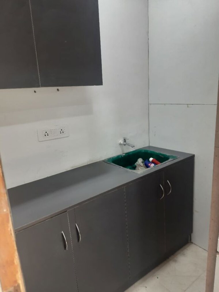 Kitchen, motia-citi-royal-business-park Commercial Office Space 680 Sq.Ft. In Ambala Highway Zirakpur 10447312