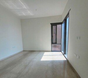 Room in 3 BHK Apartment at Piramal Mahalaxmi, Mahalaxmi – for Rent