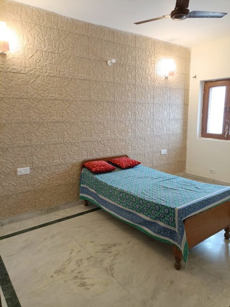 Bedroom, sai-kutir-sector-49 2 Bedroom 1258 Sq.Ft. Builder Floor In Sector 49 Noida 10447358