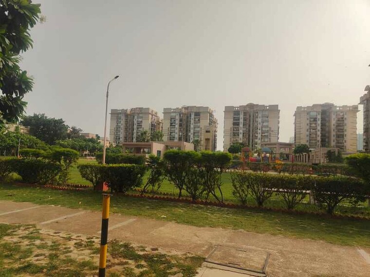 Exterior View, amrapali-grand 3 Bedroom 1850 Sq.Ft. Apartment In Zeta I Greater Noida Greater Noida 10447355