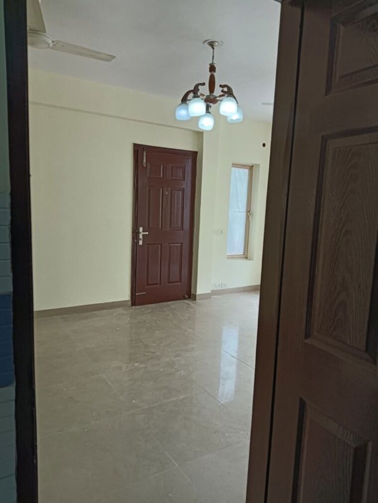 Living Room, unitech-woodstock-floors 2 Bedroom 1650 Sq.Ft. Apartment In Sector 50 Gurgaon 10447376