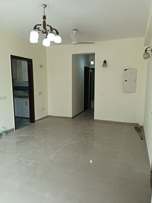 Dining area in 2 BHK Apartment at Unitech Woodstock Floors, Sector 50 – for Rent