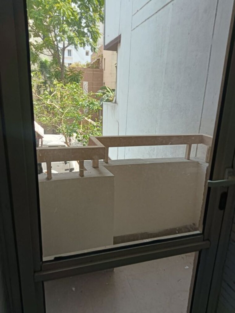Balcony, unitech-woodstock-floors 2 Bedroom 1650 Sq.Ft. Apartment In Sector 50 Gurgaon 10447376