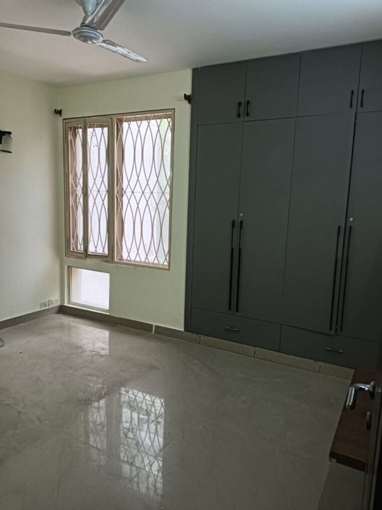 Room, unitech-woodstock-floors 2 Bedroom 1650 Sq.Ft. Apartment In Sector 50 Gurgaon 10447376