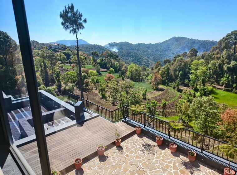 Balcony, ourea-valley 2 Bedroom 1350 Sq.Ft. Apartment In Kasauli Solan 10447377