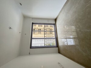 Room in 2 BHK Apartment at Apex Green Wood, Borivali East – for Rent