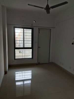 Room in 1 BHK Apartment at Bharat Vihar – for Rent