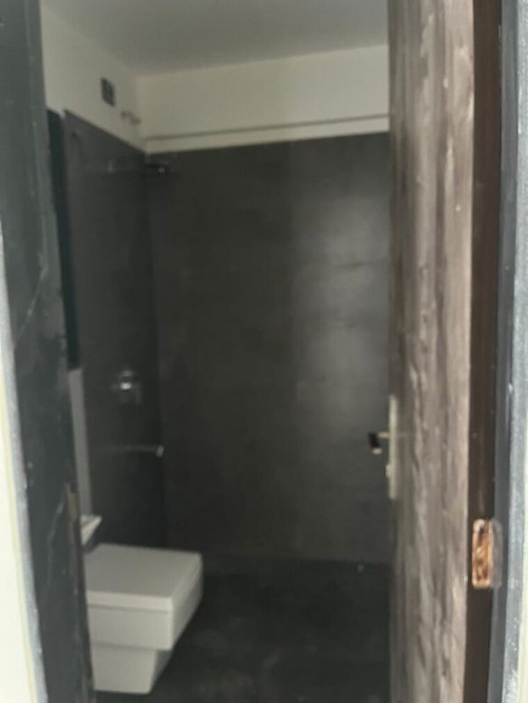 Bathroom, shiv-shakti-tower-28 2 Bedroom 885 Sq.Ft. Apartment In Malad East Mumbai 10447413