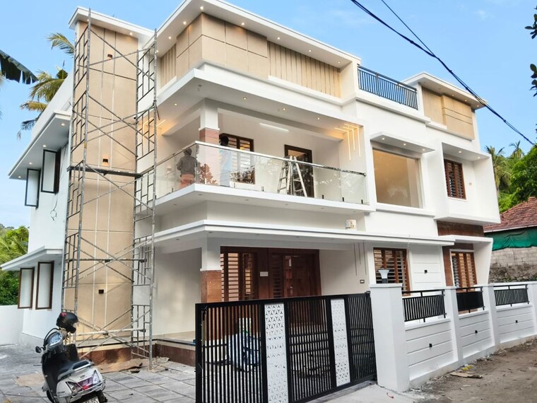 Exterior View, mannuthy 5 Bedroom 2500 Sq.Ft. Independent House In Mannuthy Thrissur 10447437