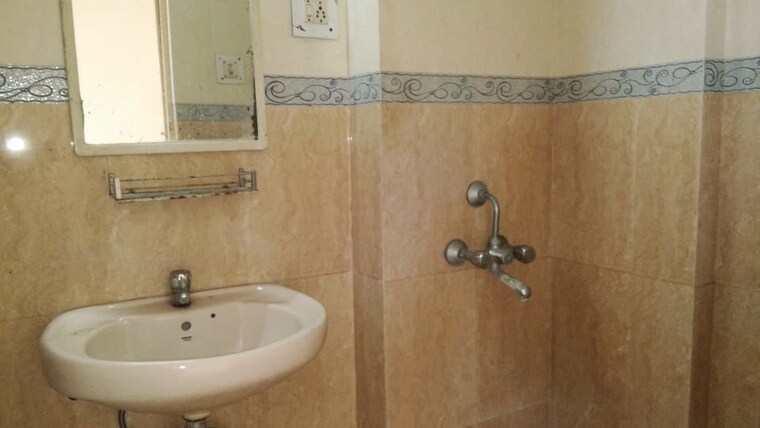 Bathroom, llyod-estate 2 Bedroom 700 Sq.Ft. Apartment In Wadala Mumbai 10447459