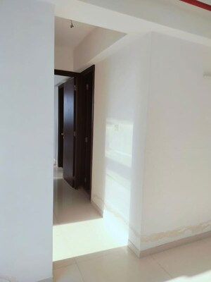 Room in 2 BHK Apartment at Sunteck Avenue 2, Goregaon West – for Rent