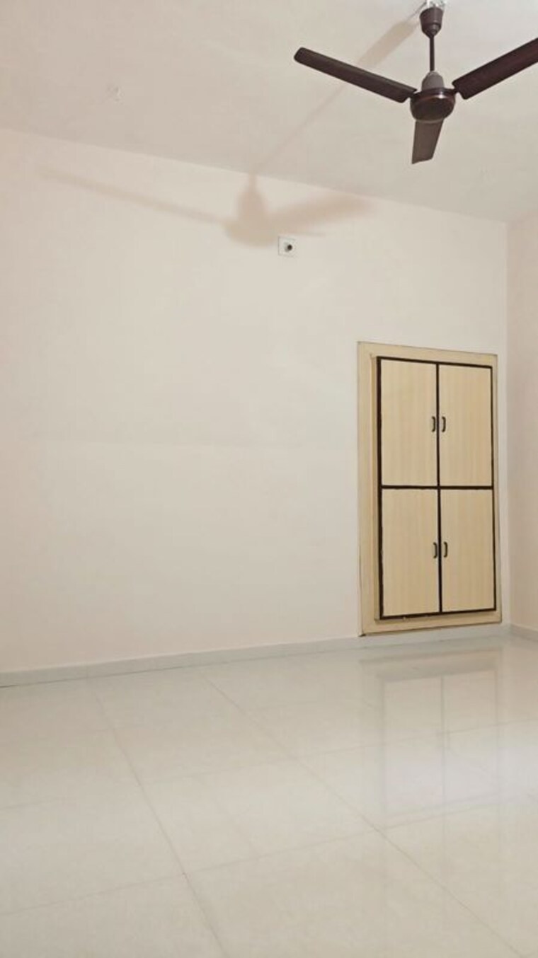 Room, avadh-enclave 2 Bedroom 1200 Sq.Ft. Apartment In Thaltej Ahmedabad 10447552