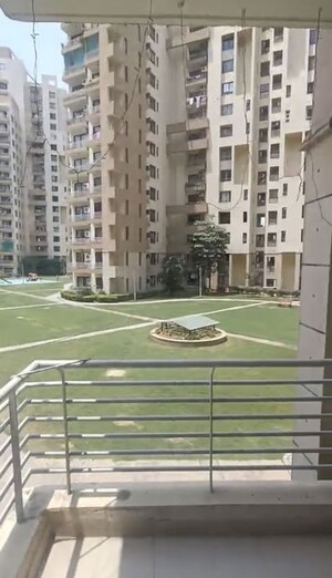 3 BHK Apartment – Exterior View View at Unitech Fresco, Sector 50 - for Rent