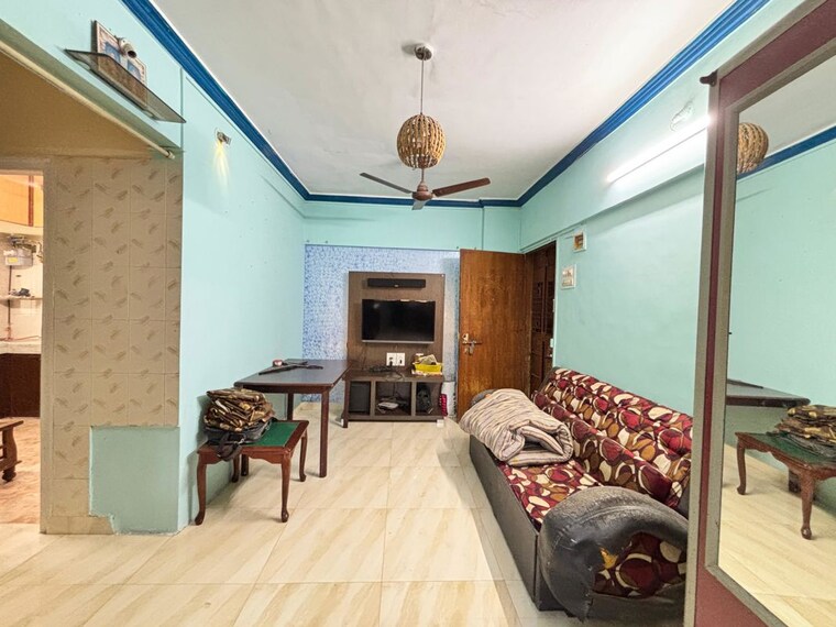 Living Room, ic colony 1 Bedroom 400 Sq.Ft. Apartment In Ic Colony Mumbai 10447593