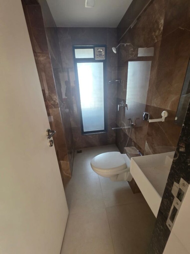 Bathroom, ld-viceroy 1 Bedroom 434 Sq.Ft. Apartment In Chembur Mumbai 10447617