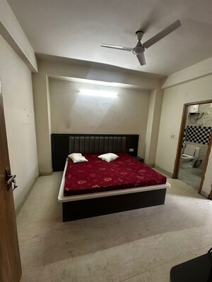 1 RK Builder Floor For Rent in Sector 45
