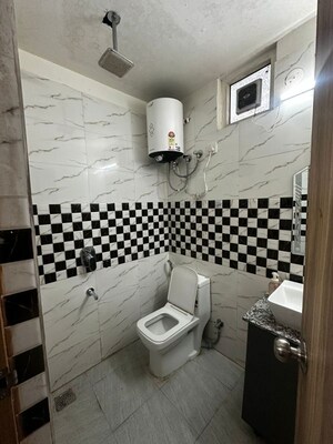 Team Area in 1 RK Builder Floor at Sector 45 – for Rent