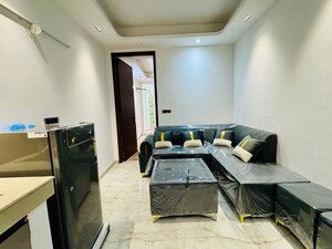 Team Area in 1 BHK Builder Floor at Saket – for Rent