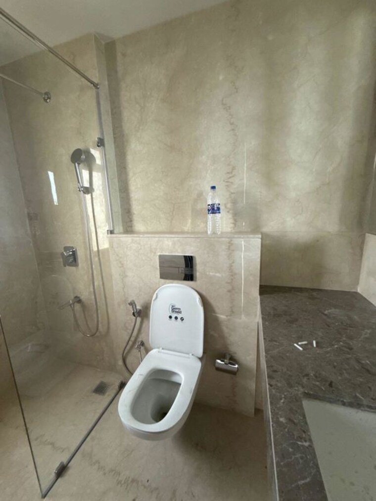 Bathroom, piramal-mahalaxmi-central-tower 4 Bedroom 1850 Sq.Ft. Apartment In Mahalaxmi Mumbai 10447672
