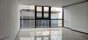 Room in  Office Space at Chandragupta Estate, Andheri West – for Rent