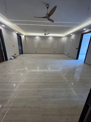 Parking in 4 BHK Builder Floor at Emaar Emerald Floors Premier, Sector 65 – for Rent