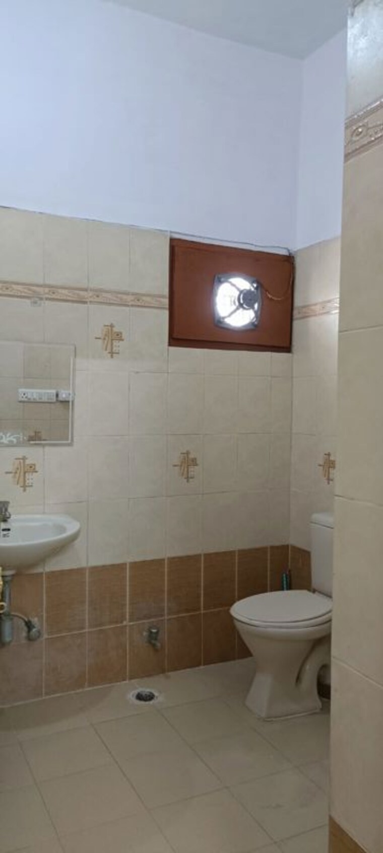 Bathroom, viram khand 2 Bedroom 1000 Sq.Ft. Independent House In Viram Khand Lucknow 10447716