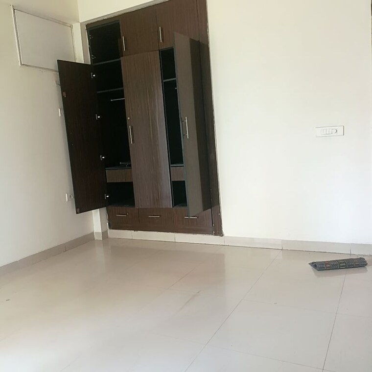 Room, jmd-gardens 4 Bedroom 2315 Sq.Ft. Apartment In Sector 33 Gurgaon 10447724