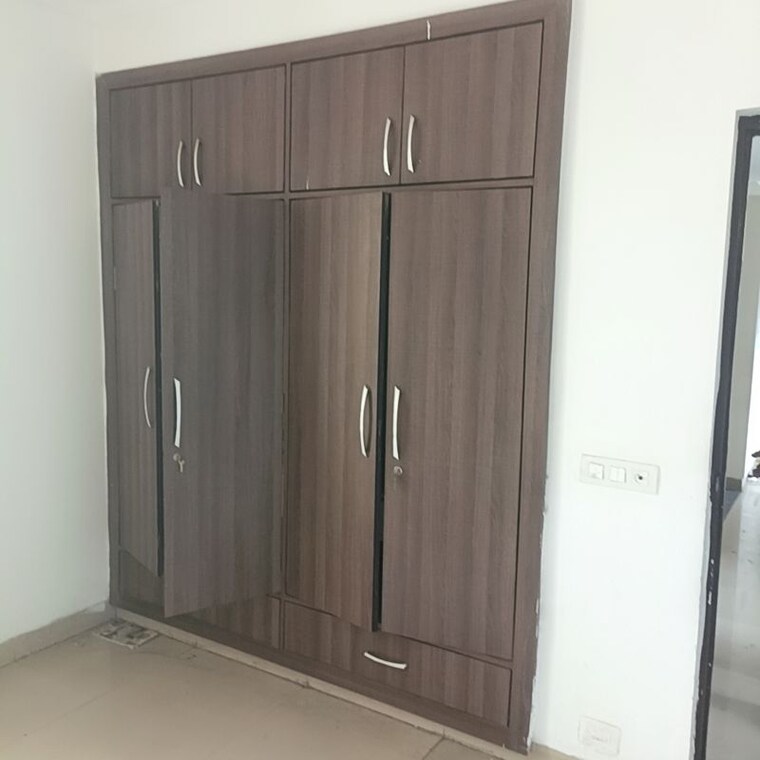 Room, jmd-gardens 4 Bedroom 2315 Sq.Ft. Apartment In Sector 33 Gurgaon 10447724