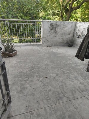 Parking in 3.5 BHK Apartment at Jawahar Nagar – for Sale