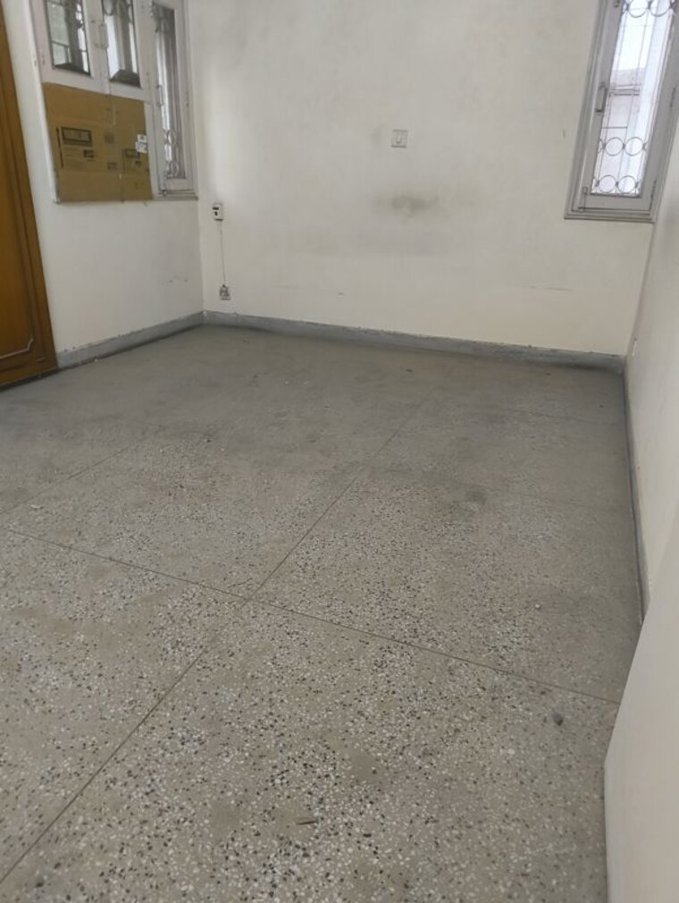 Room, jawahar nagar 3.5 Bedroom 1550 Sq.Ft. Apartment In Jawahar Nagar Delhi 10447707