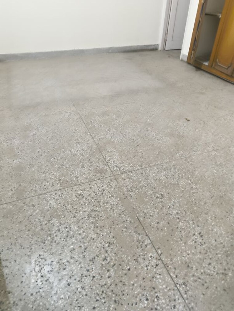 Room, jawahar nagar 3.5 Bedroom 1550 Sq.Ft. Apartment In Jawahar Nagar Delhi 10447707