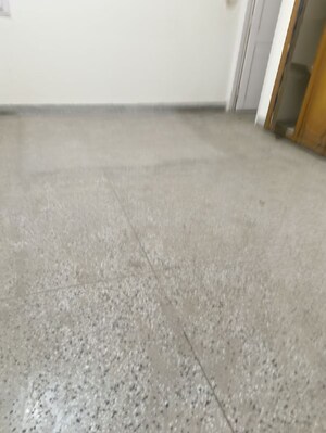 Room in 3.5 BHK Apartment at Jawahar Nagar – for Sale