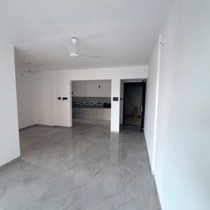 Room in 3 BHK Apartment at Unique Youtopia, Kharadi – for Rent