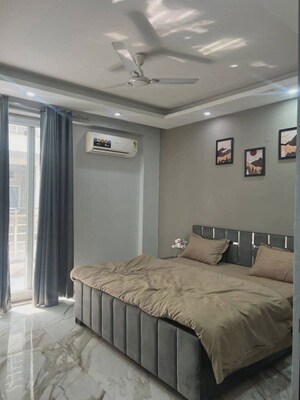 Bedroom in 1 BHK Apartment at Saket – for Rent