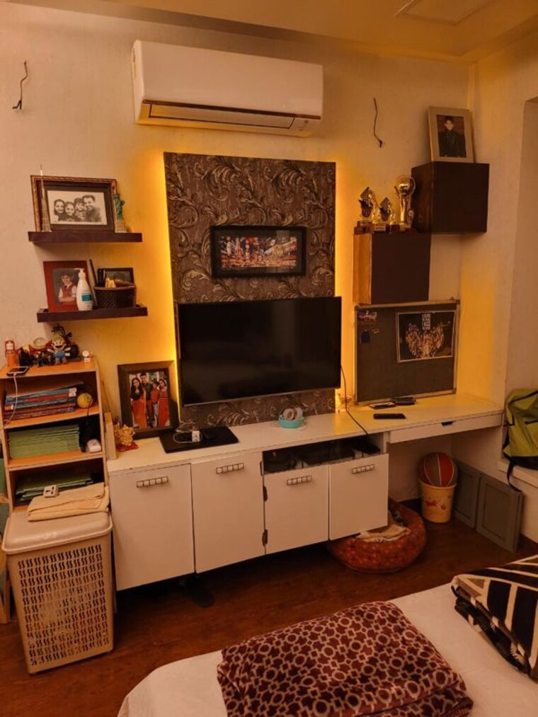 Living Room, oberoi-realty-springs 2.5 Bedroom 1360 Sq.Ft. Apartment In Andheri West Mumbai 10447792