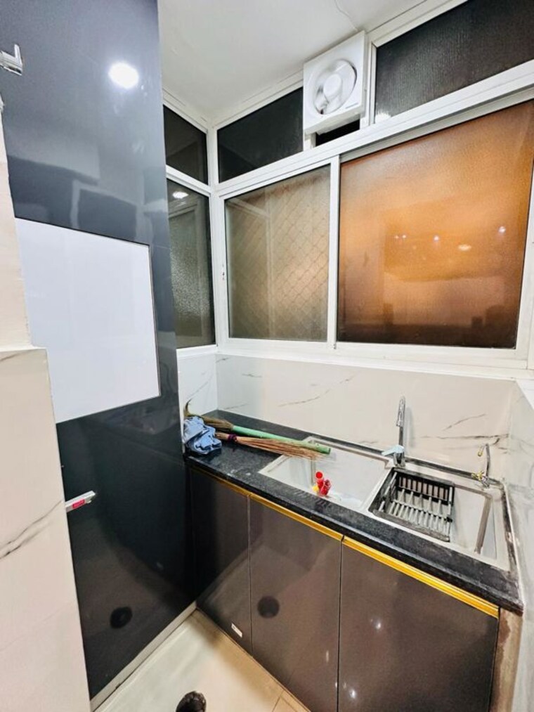 Kitchen/pantry, apex-quebec 4 Bedroom 1820 Sq.Ft. Apartment In Siddharth Vihar Ghaziabad 10447813