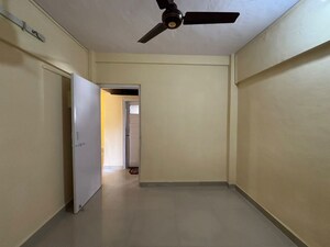 Room in 2 BHK Apartment at Arunodaya CHS, Andheri East – for Rent