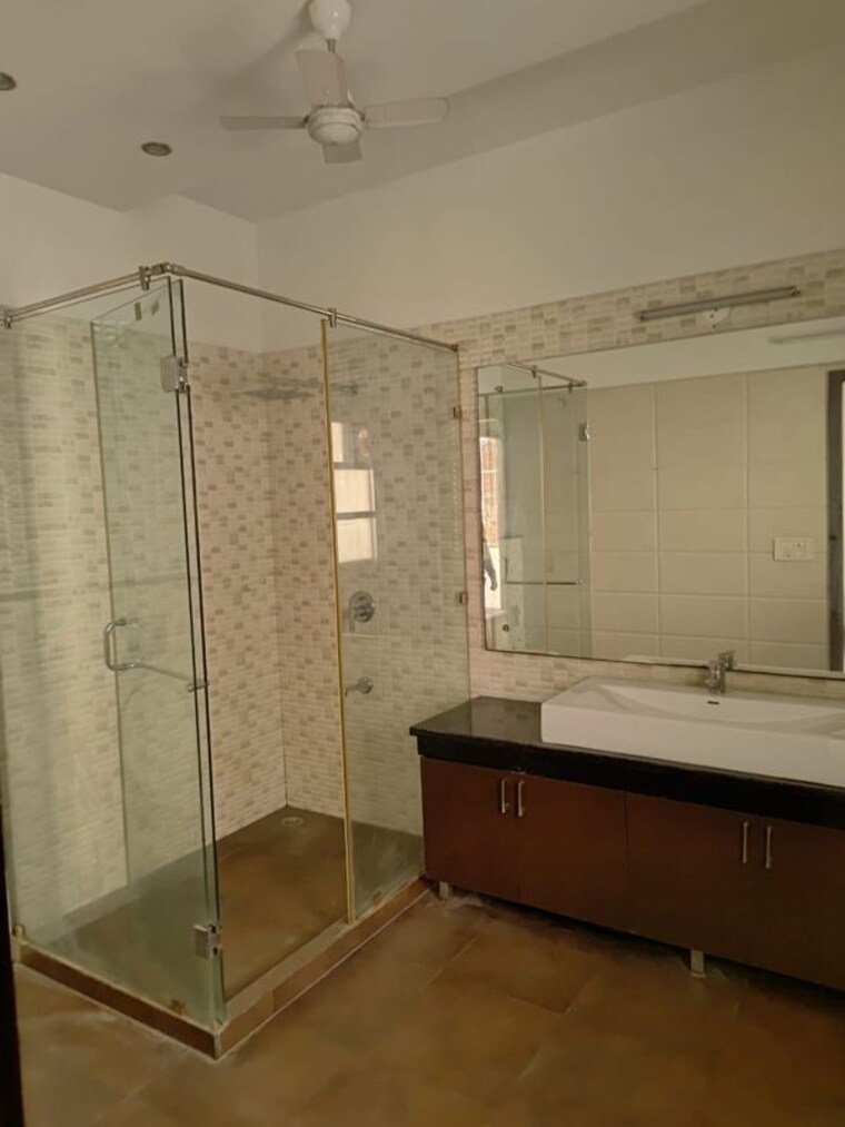Kitchen, ireo-savannah 3 Bedroom 1250 Sq.Ft. Builder Floor In Sohna Sector 35 Gurgaon 10447864