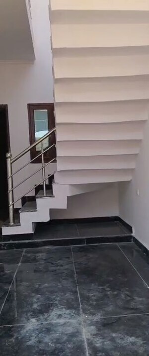 Staircase in 2 BHK Builder Floor at Eldeco Udyan Suraksha Enclave, Raebareli Road – for Rent