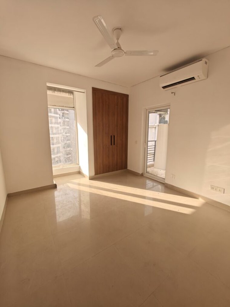 Room, spaze-privy-at4 3 Bedroom 1985 Sq.Ft. Apartment In Sector 84 Gurgaon 10447914