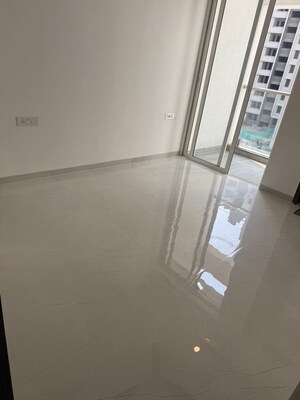 Room in 3 BHK Apartment at Goel Ganga Serio, Kharadi – for Rent