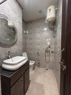 Bathroom in 1 BHK Builder Floor at Neb Sarai – for Rent
