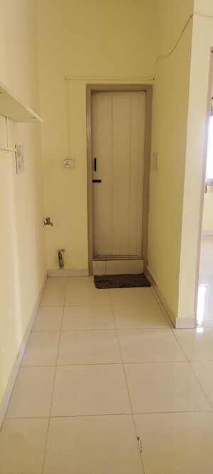 Bathroom in 1 BHK Builder Floor at Jeevan Bima Nagar – for Rent