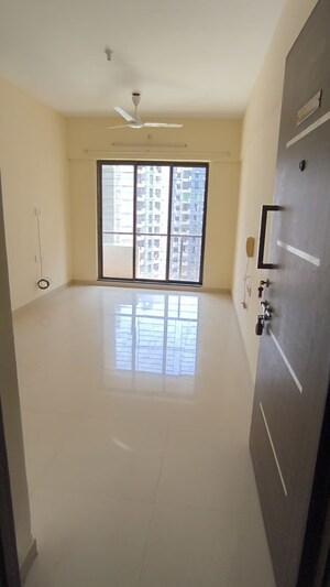 Room in 1 BHK Apartment at Bhoomi Arkade Acropolis Phase II, Virar West – for Sale
