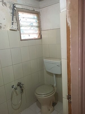 Bathroom in 2.5 BHK Apartment at Vastrapur – for Rent