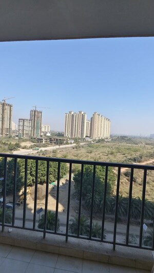  Shop – Exterior View View at Splendor Onyx Blue, Sector 142 - for Sale