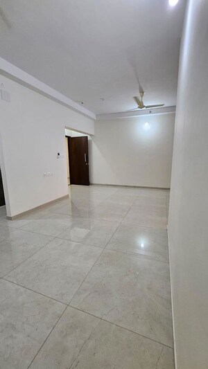 Room in 3 BHK Apartment at Duville Riverdale Residences, Kharadi – for Rent