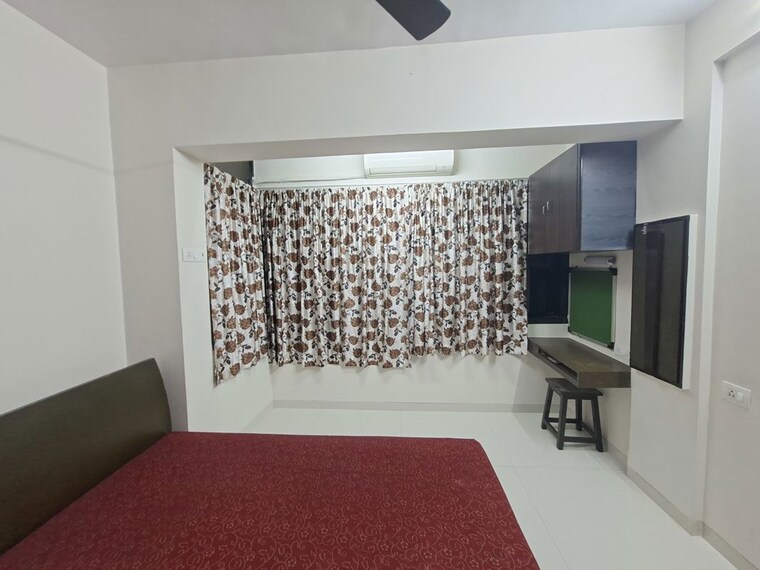 Bedroom, ic colony 1 Bedroom 450 Sq.Ft. Apartment In Ic Colony Mumbai 10448066